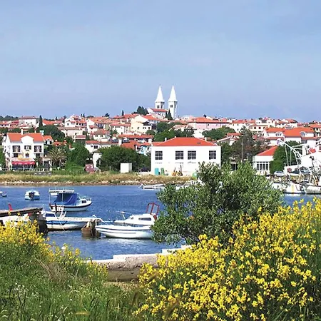 Nyaraló Gorgeous In Ližnjan
