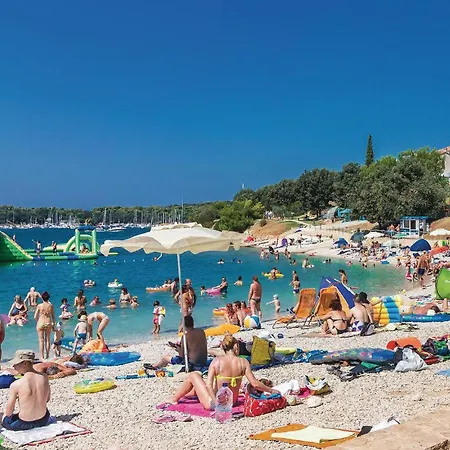 Vakantiehuis Stunning In With Wifi *