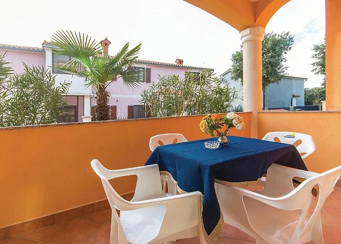 Stunning In With Wifi Vakantiehuis Ližnjan