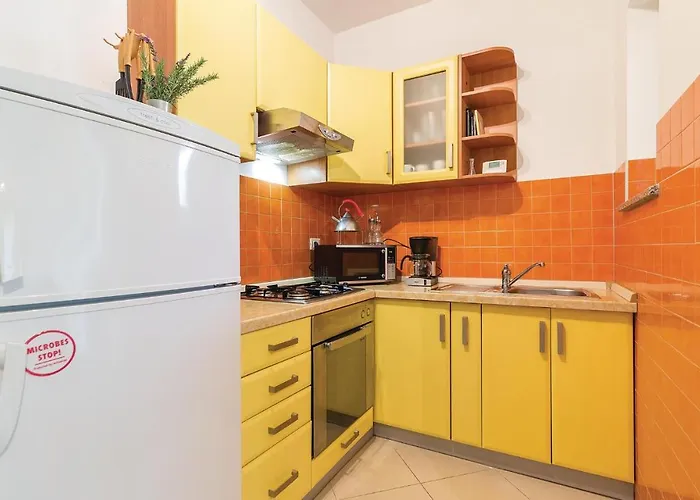 Vakantiehuis Stunning In With Wifi *