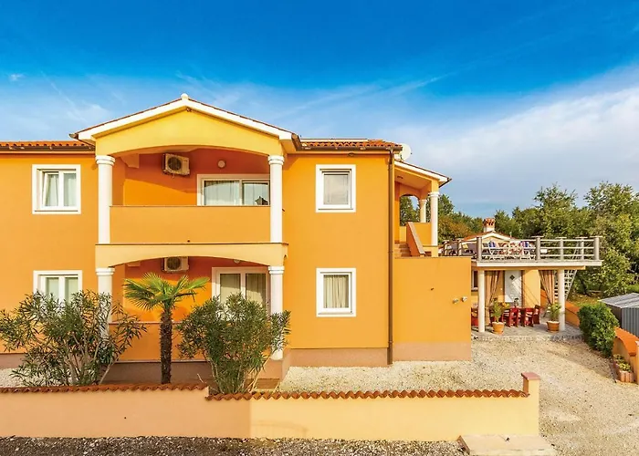 Vakantiehuis Stunning In With Wifi *