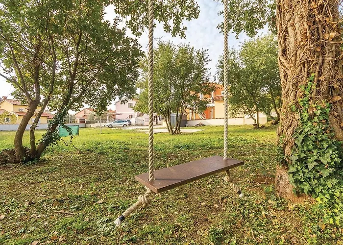 Vakantiehuis Stunning In With Wifi *